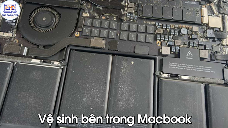 Vệ sinh Macbook bên trong